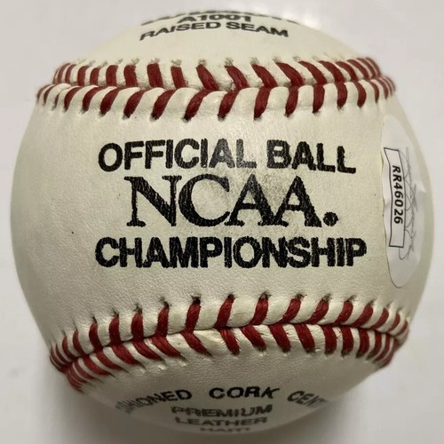 Model Claudia Schiffer Signed Wilson NCAA Baseball JSA RR46026 Auto Certified - Picture 2 of 7