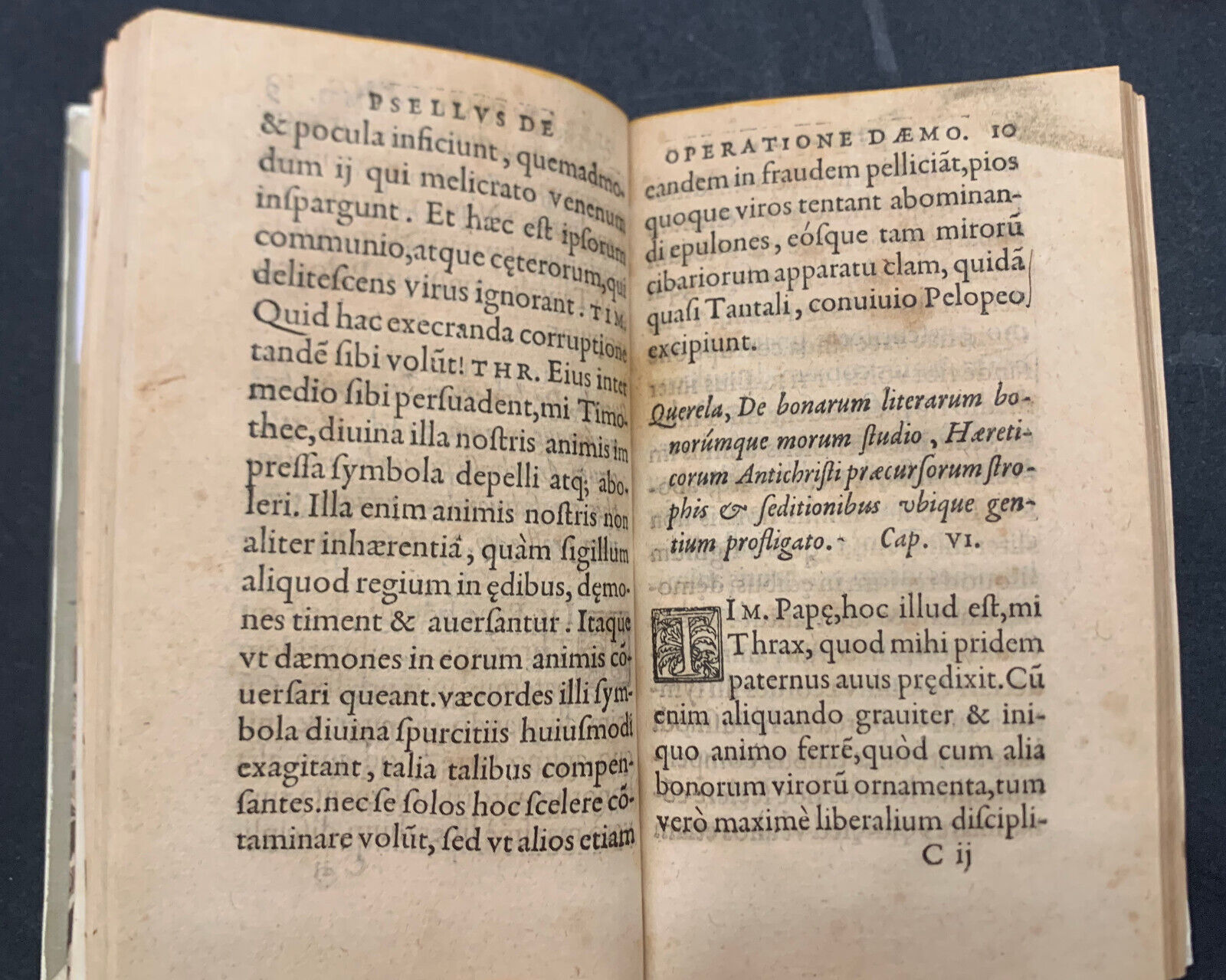 Foto 10 di 24