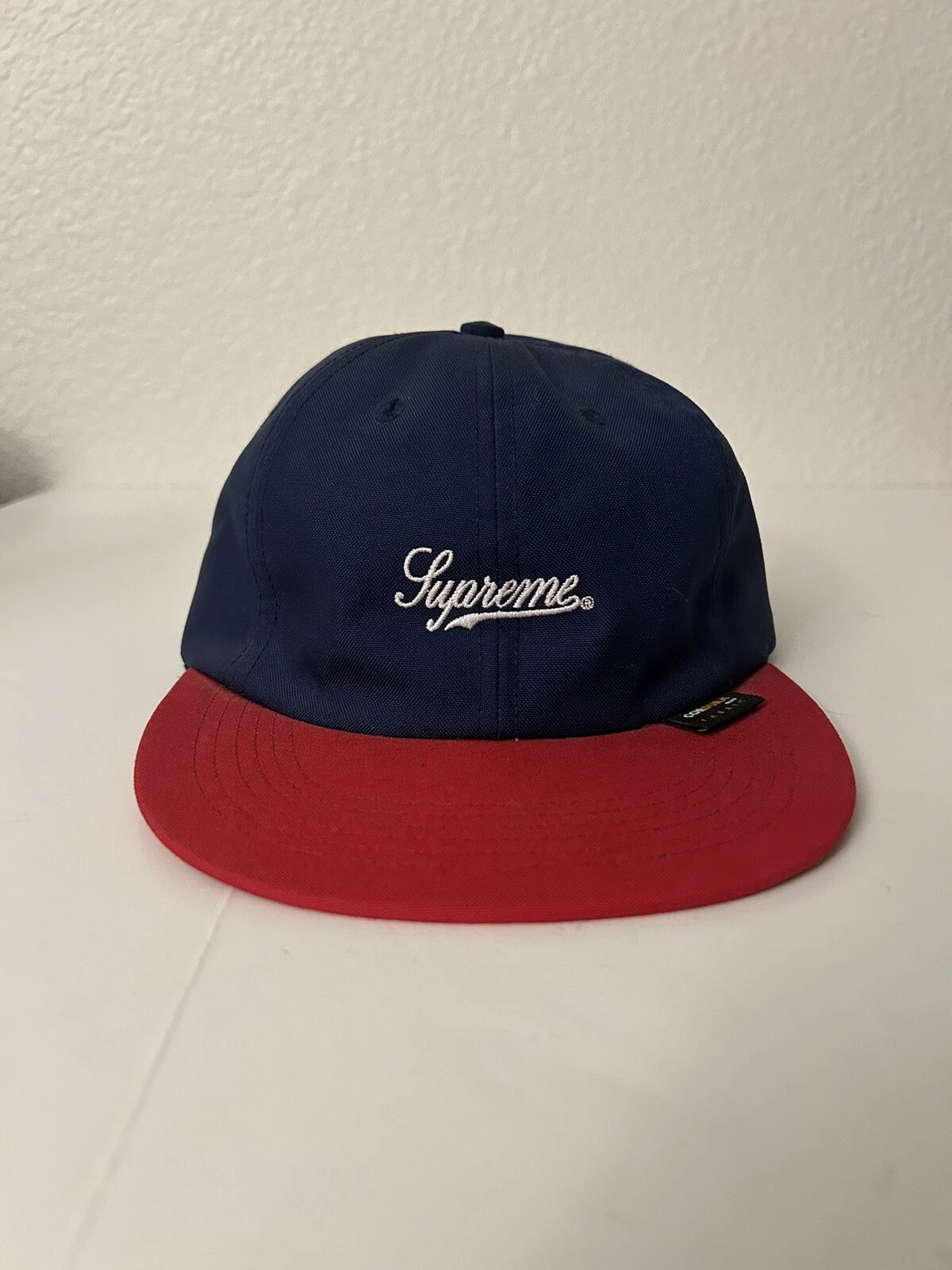 Casquette 6 panneaux Supreme Cordura Script Logo bleu rouge bicolore SS19 Strapback