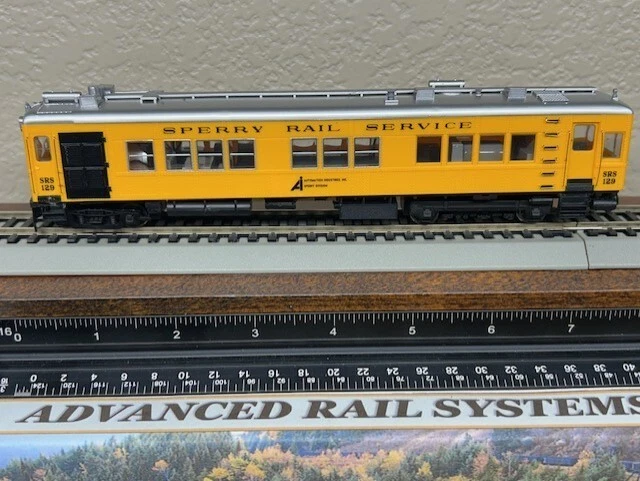 SPERRY RAIL DETECTOR 52ft CAR MOW SAFETY (DC Powered ) INTERIOR HO SCALE NEW OOP - Image 3 of 4