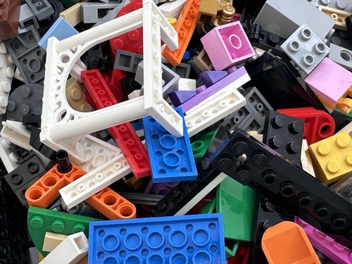 LEGO 1 Kg With 2 Minifigures, Car Baseplate & 4 Wheels, Good Mix, Very Clean - Picture 9 of 21
