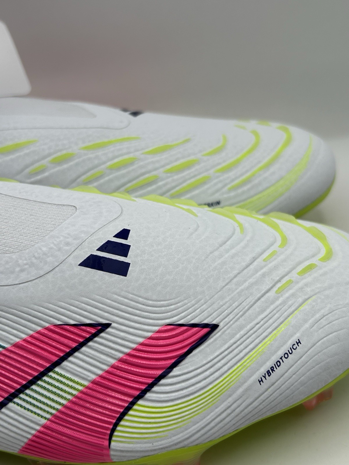 NEW Adidas Predator Elite FG Laceless Soccer Cleats Victory Mens Size 6.5 ID3876 thumbnail 4