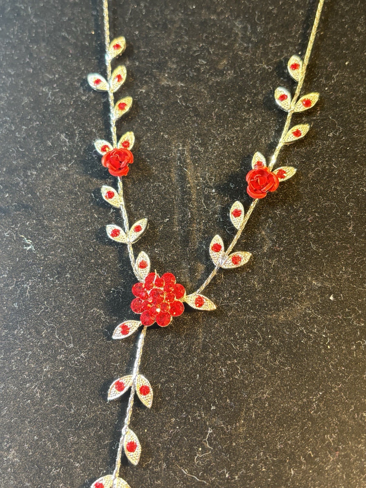 EUC Silvertone Gorgeous Deep Red Ruby Rhinestones… - image 11