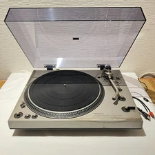 Turntable: Technics SL-1300 Vintage Direct Drive record player refurbished JPN