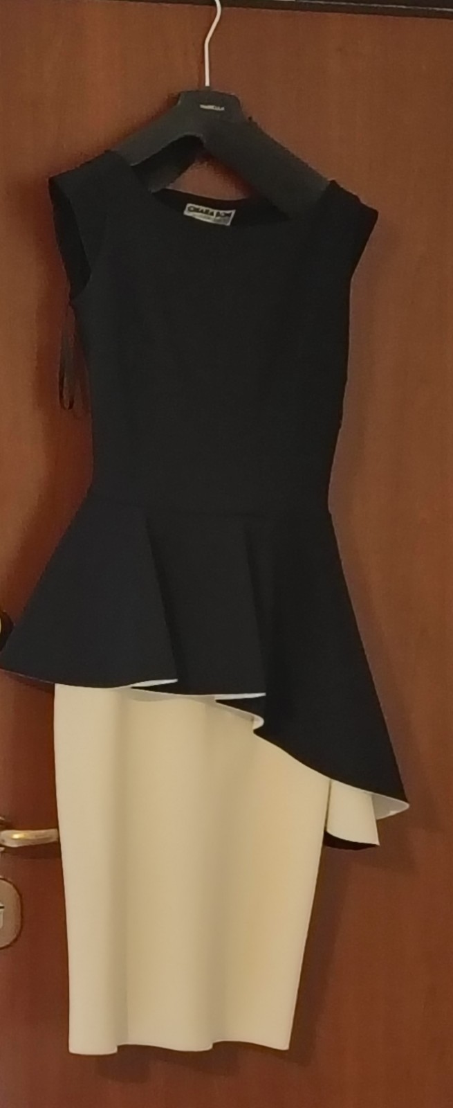 Abito Chiara Boni La Petite Robe bicolore nero/panna - Tg. 42