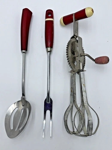 VTG CORONA Red BAKELITE Handle Slotted Spoon Kitchen Utensil Beaters EKCO Fork