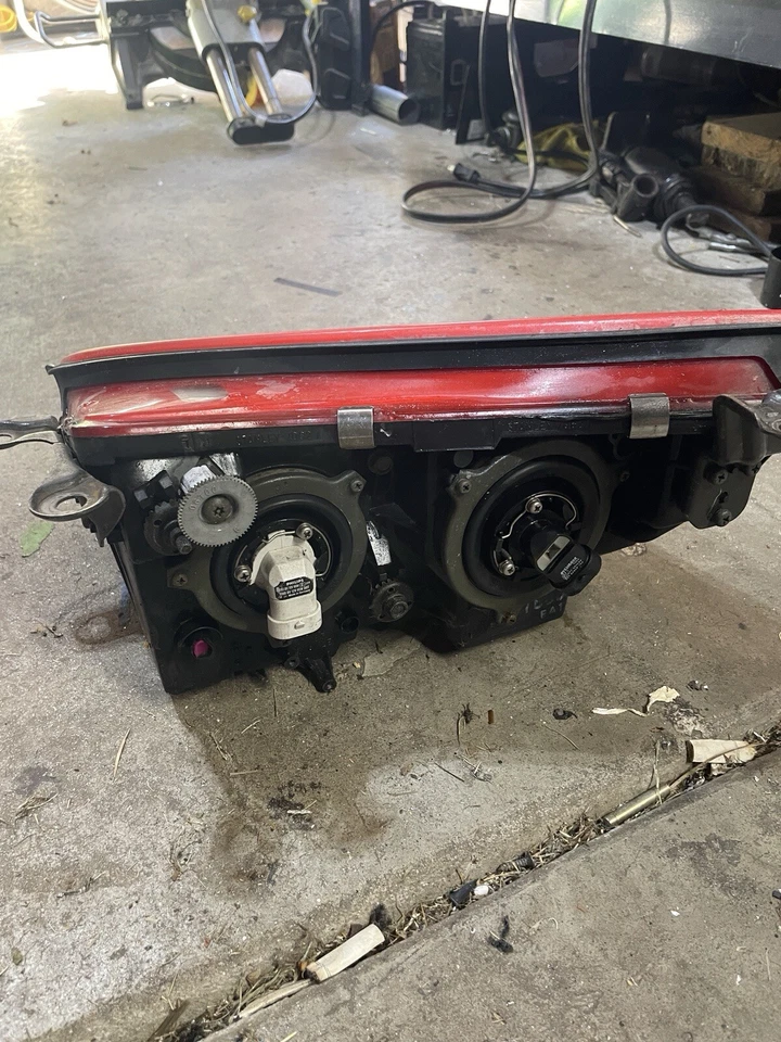 Faro pasajero mitsubishi 3000gt 95  Foto 3 de 4