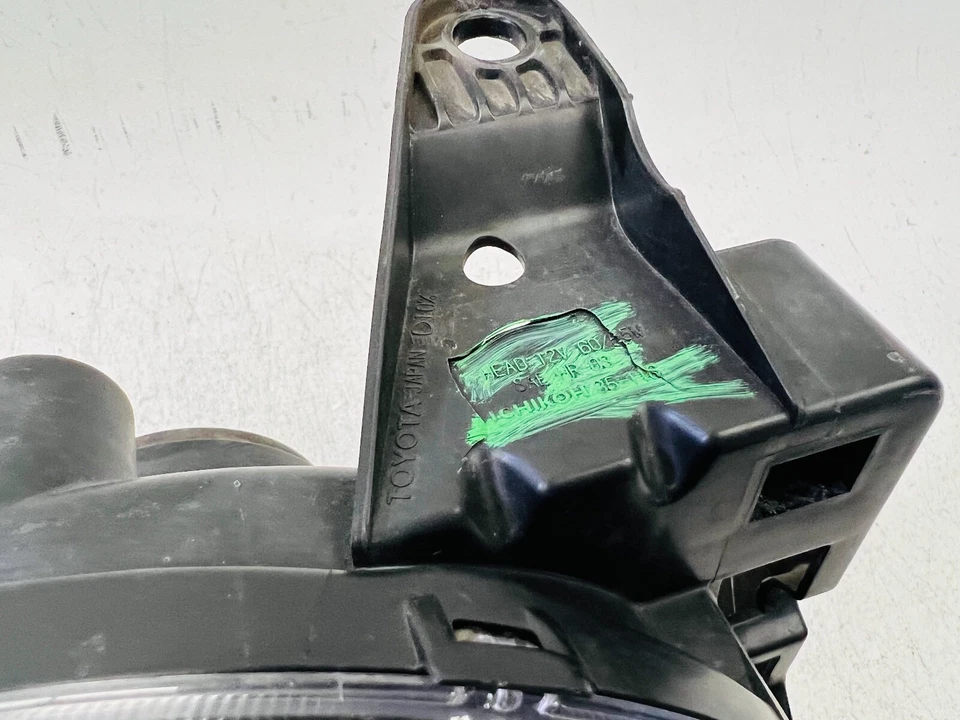 Faro lateral derecho Toyota FJ CRUISER 2007 2008 2009 2010 2011 2012 2013 2014 OEM Foto 3 de 4