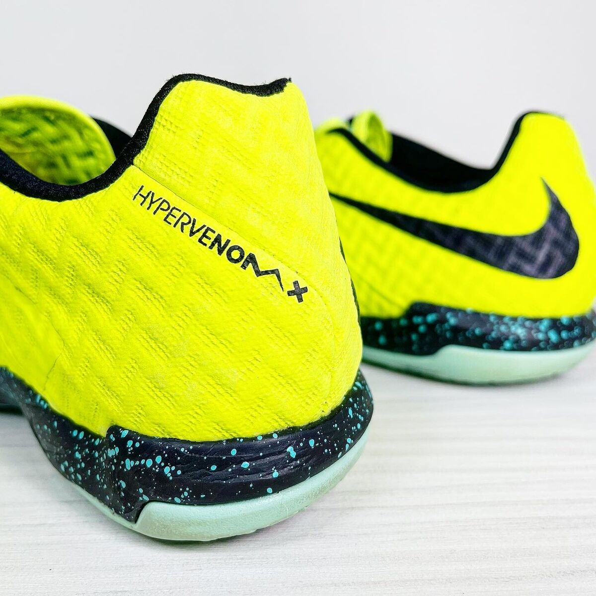 Nike HypervenomX Finale IC 749887-700 Pro Futsal Shoes US7 Nike HypervenomX Finale IC 749887-700 Pro Futsal Shoes US7