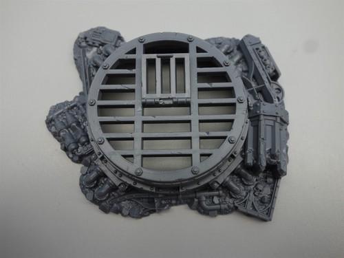 Warhammer 40K: Sector Imperialis Urban Conquest Basilicanum Ruins (unpainted) - Picture 12 of 13