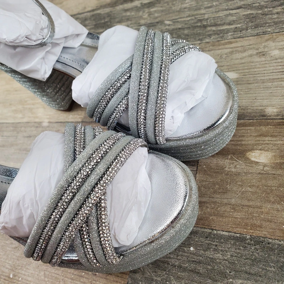 Sandalias Schutz Latifah Glam para mujer talla 7,5 B plateadas cristal brillo con correa trasera Foto 2 de 4