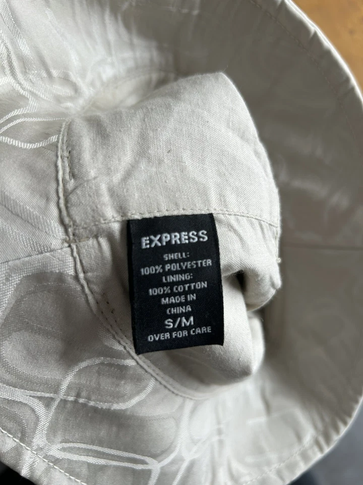 Sombrero de cubo Express Y2K Foto 3 de 4