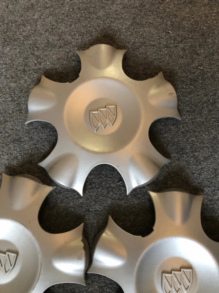 1997-2003 BUICK LESABRE TAPACUBOS JUEGO DE 3 TAPACUBOS OEM P/N 9594253 Foto 3 de 4