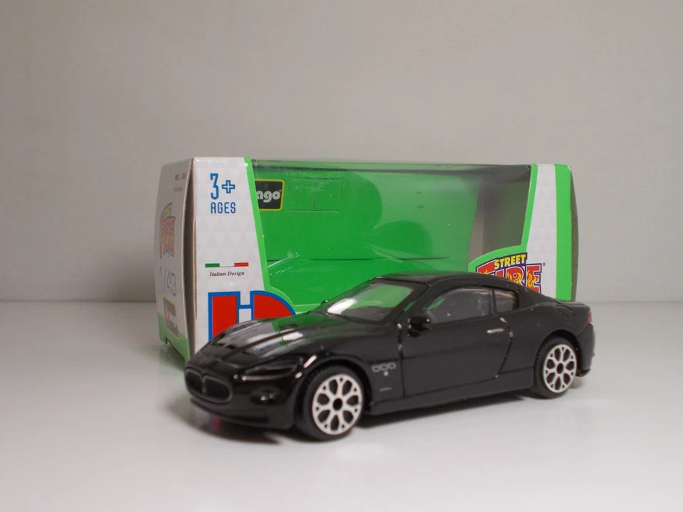 Bburago 01277 Maserati Gran Turismo "Black" - METAL Scala 1:43 - Immagine 2 di 3