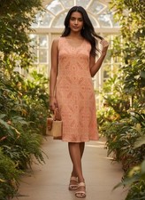 Ann Taylor Loft Sleeveless V-Neck Boho Chic Midi Dress in Peach Paisley Size 6