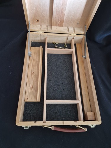 Daler-Rowney Desk Top Easel and Storage Box - Picture 8 of 13