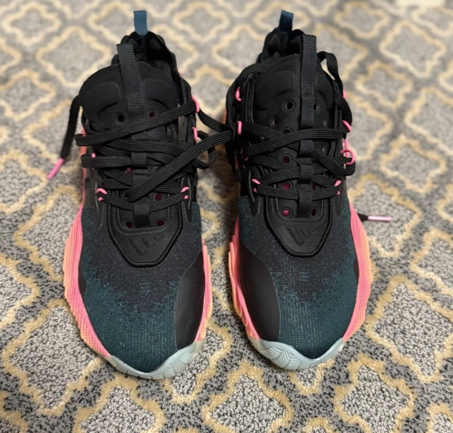 Adidas Hombres Trae Young 3 IE9303 Negro Zapatos de Baloncesto Tenis Talla 5Y Foto 2 de 4