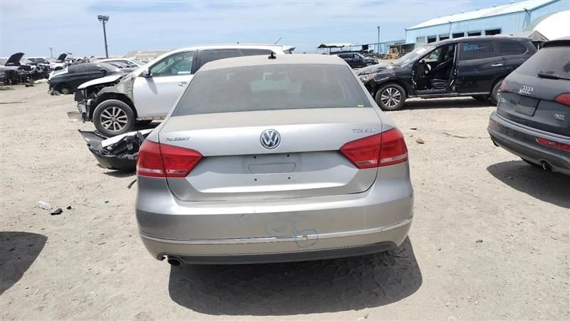 TRANSMISSION 02E300054C003 2012-2014 VOLKSWAGEN PASSAT Foto 4 de 4