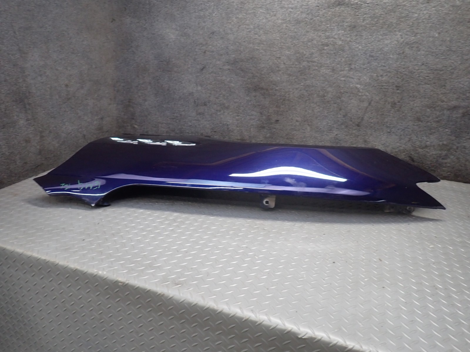 Maserati Quattroporte 2014-2021 Front Left Side panel Blue