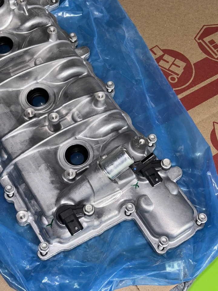 Right Valve Cover For 16-23 Chevrolet Camaro 3.6 12649898 LGX - Image 2 of 4