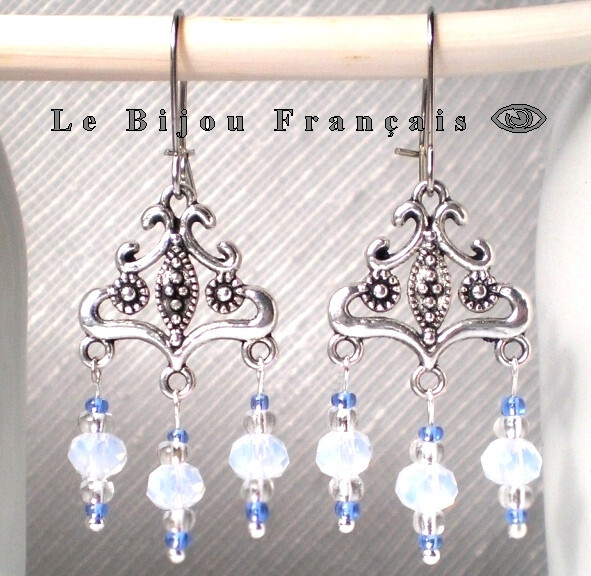 Boucles D'oreilles Chandelier En Cristal Argenté Et Doré - Faites En France - Neuves Avec étiquettes