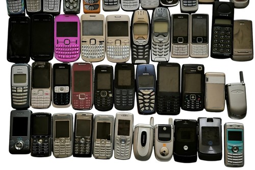 Lot of 57 GSM Mobile Phones, Nokia, Motorola, Sonyericsson etc., Without Battery - Foto 2 di 6
