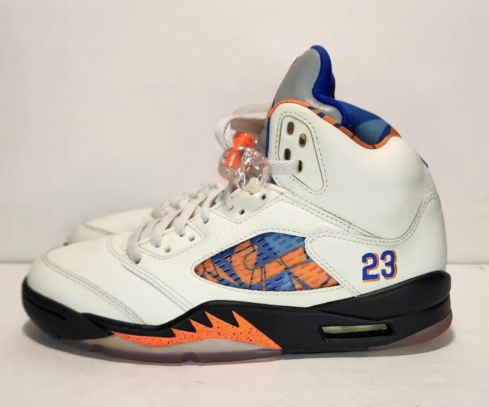 Size 7 - VERY CLEAN Jordan 5 Retro International Flight 2018  display picture 1