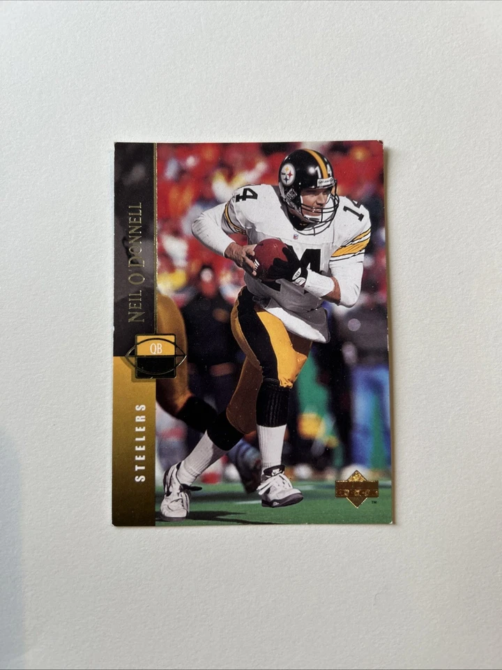 Pittsburgh Steelers 1990s Trading Cards: Topps, Fleer, Score - Image 2 of 4