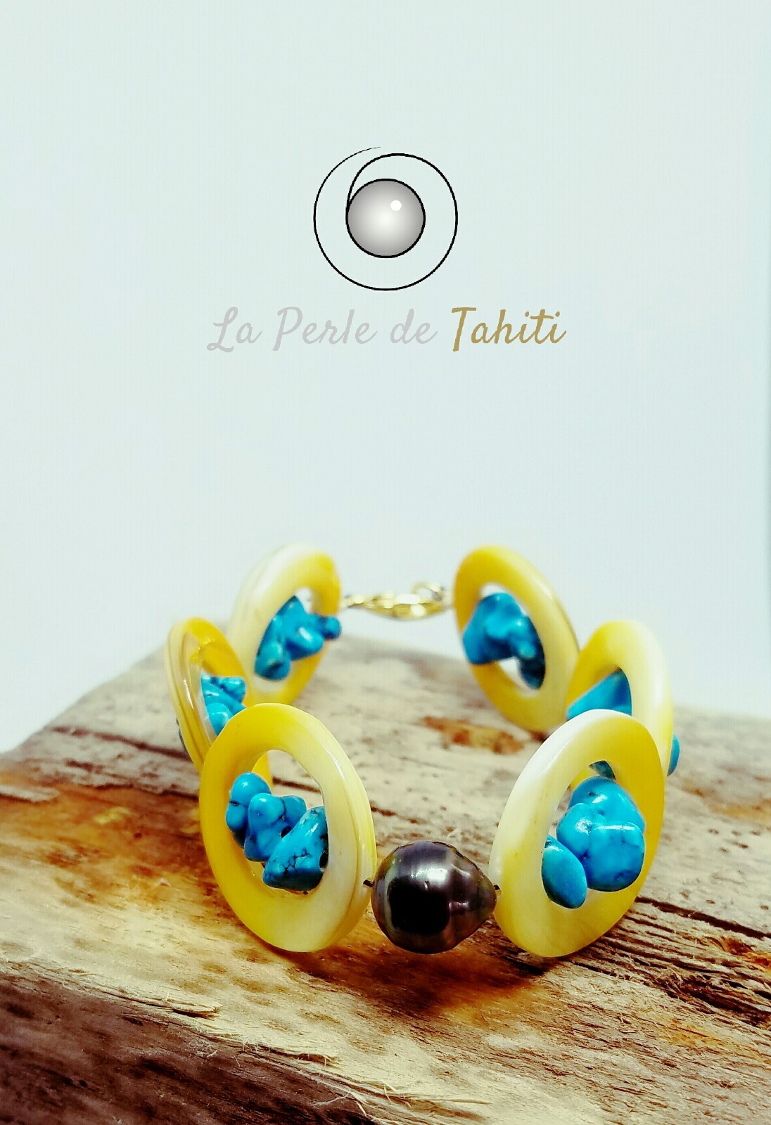 Bracelet en perle de Tahiti véritable et perles d'intercalaires en acier inoxydable