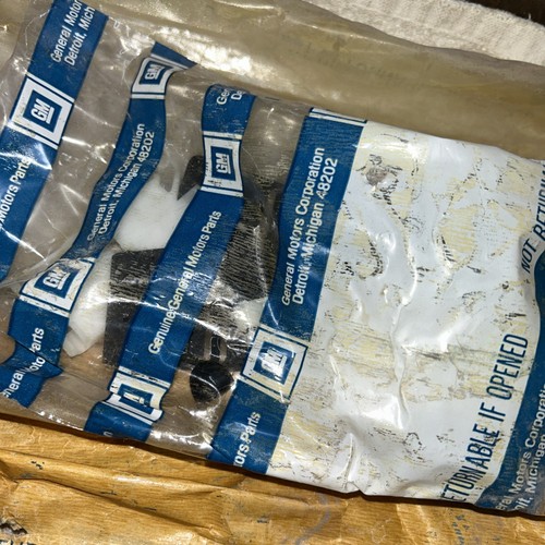 NOS GM Cadillac Brougham Lower Right Door Chrome With Hardware 12500843 1990- 92 - Picture 9 of 13