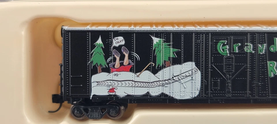 N Scale - Con-Cor - 2016 Christmas Boxcar - Grandma Got Ran Over - Image 3 of 4
