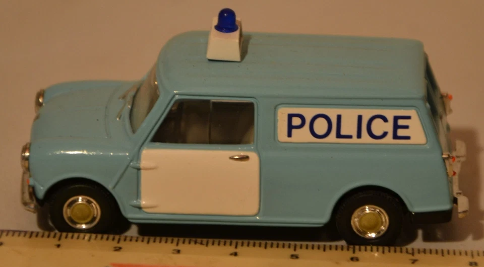morris mini van police 96951 classic vehicules from corgi 1/43 ieme - Photo 4/4
