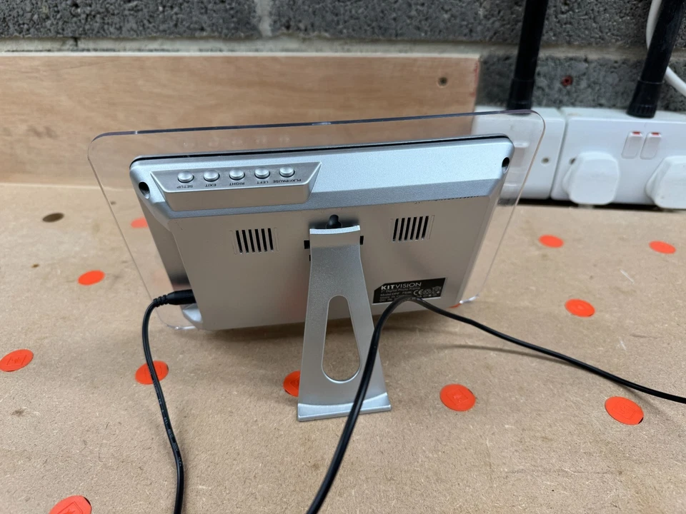 Kitvision 7" inch Digital Silver Photo Frame (DPK7SIK) - used TESTED working - Image 2 of 4