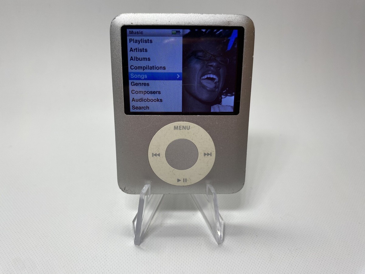 Apple iPod nano 第3世代　8GB シルバー　A1236 本体 Apple iPod Nano 3rd Generation 4GB 8GB Silver A1236 MA978LL