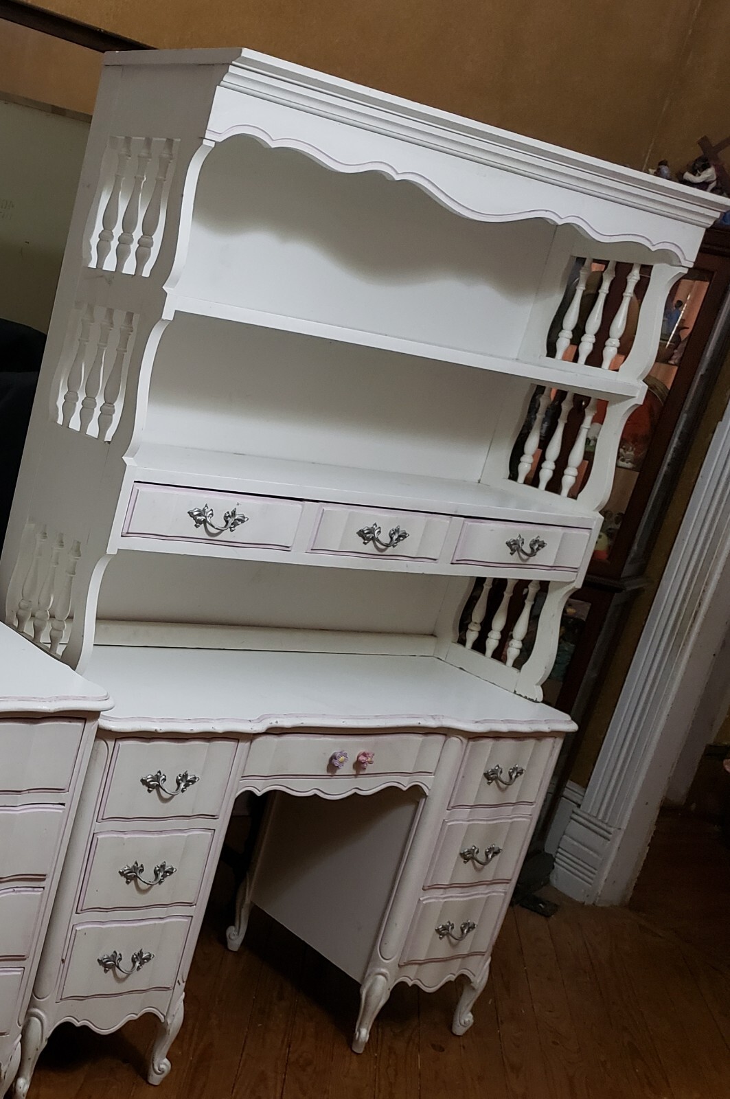 Vintage Dixie French Provincial White Girls Bedroom Furniture (4 Pieces