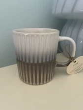 NEW Hand And Earth 16 Oz Mug