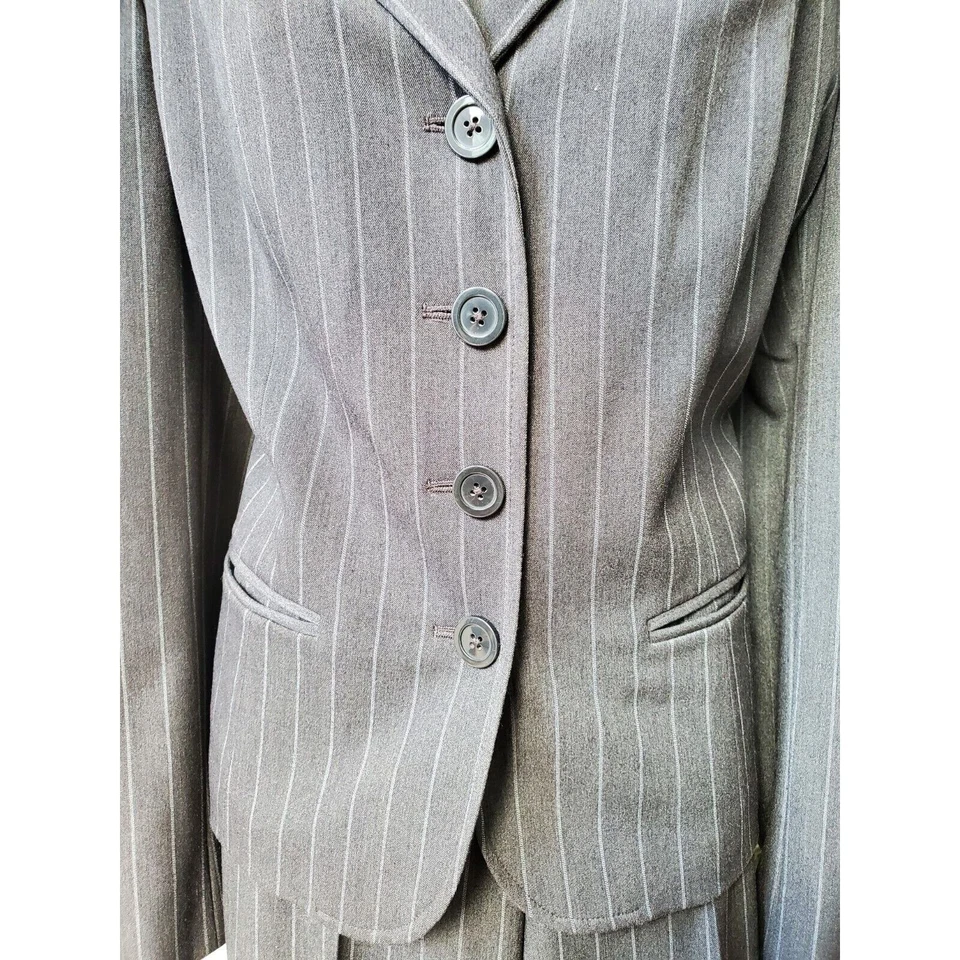 Blazer Worthington Para Mujer Gris Poliéster Sencillo Pecho (10) y Pantalón (6) Traje Foto 4 de 4