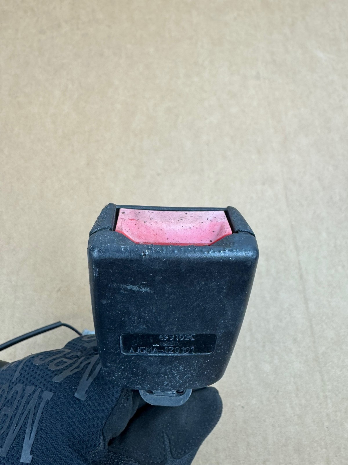 00-04 Aston Martin DB7 Vantage Front Left Seat Belt Buckle Black OEM