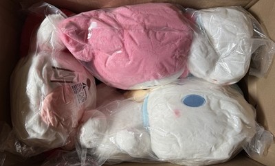 Sanrio Konvolut   4 große Plüschtiere Hello Kitty, Cinnamoroll etc.   Neu - K09