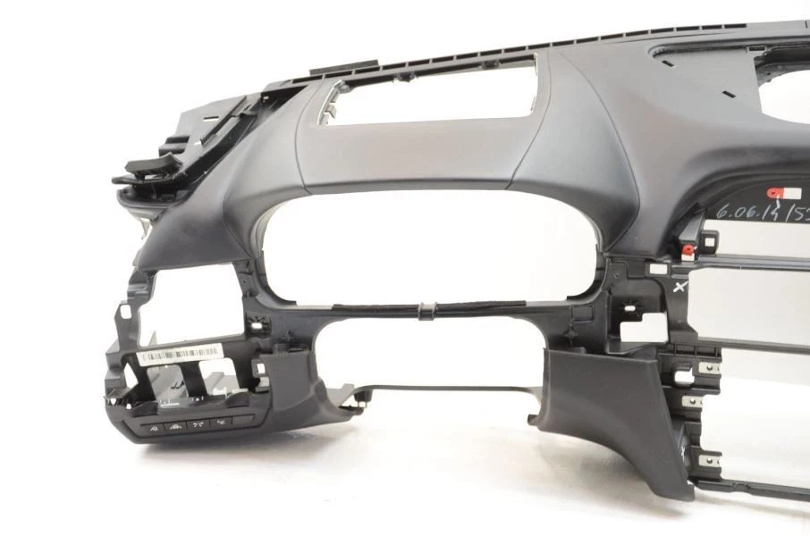 BMW 640I Gran Coupé 2012-2019 panel de instrumentos negro con opción de pantalla frontal Foto 3 de 4