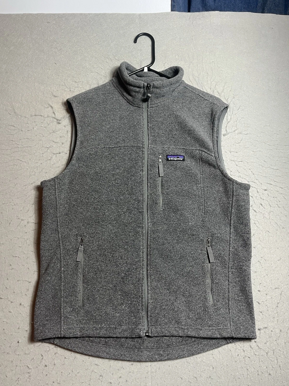 Patagonia Synchilla Fleece Vest Mens Medium Full Zip Gray Hiking Outdoors