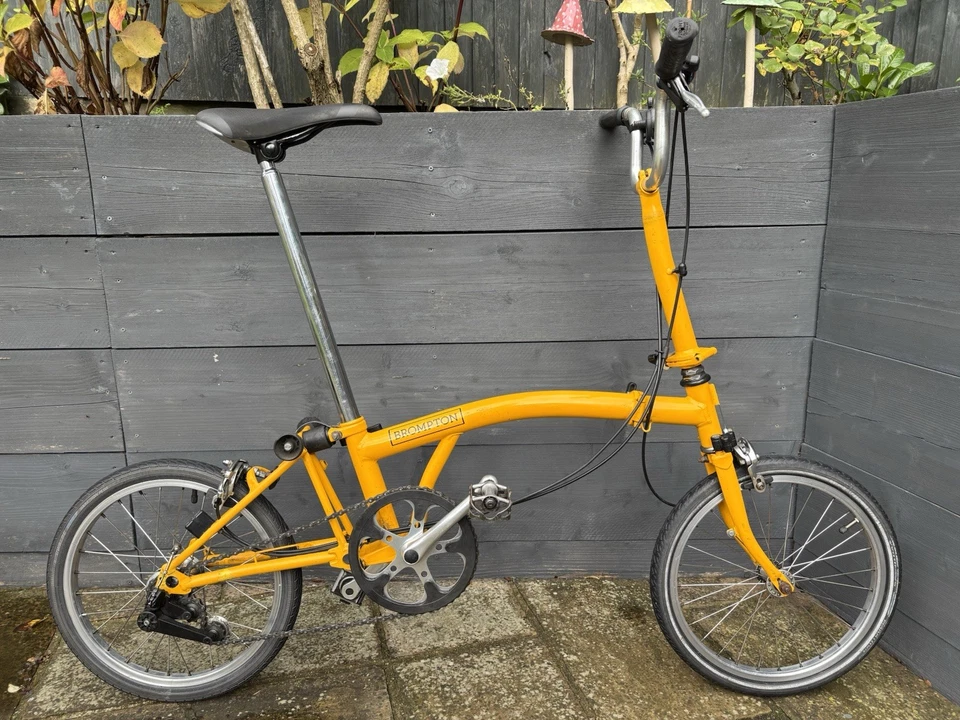 Brompton M5E Faltrad 5 Gang in Gloss Orangey Yellow - gebraucht P/X bis klar