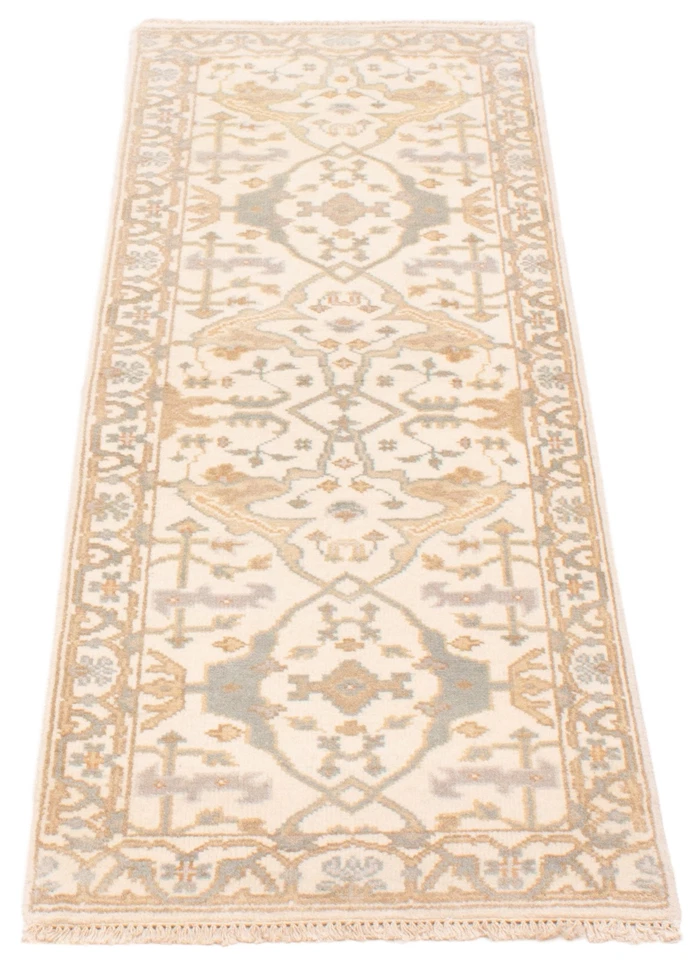 2'6" x 7'10" Vintage Hand-knotted Runner Rug Traditional Oriental Wool Carpet - Image 3 of 4