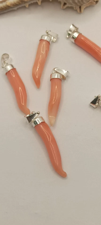 CIONDOLO CORNO CORNETTO CORALLO ROSA NATURALE ARGENTO 925/1000 RODIATO EXPLOIT - Immagine 2 di 4