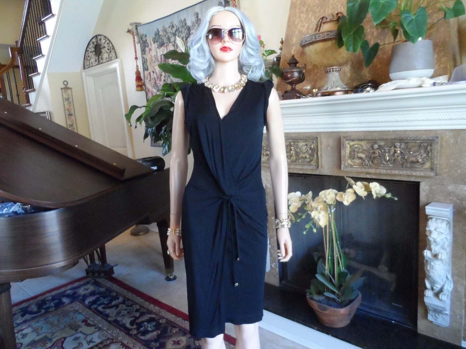 Rayonne viscose noire Gucci avec cravate avant réglable taille S