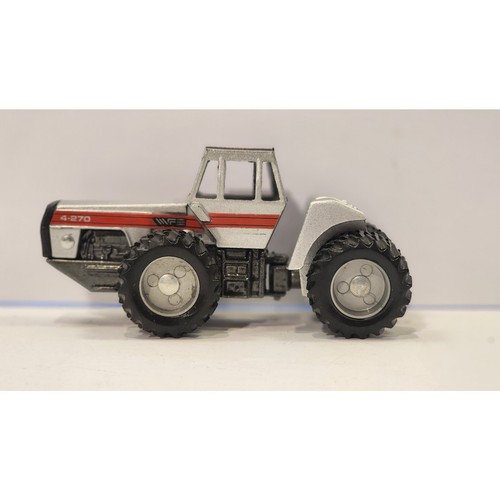 White Tractor 4-270 4WD - Alleman Iowa 1987 - Picture 2 of 6
