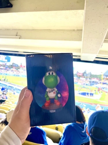 🐸🔵 Yoshi Super Mario LA Dodgers Yamamoto Bobblehead SGA 3/31/26 🔵🐸 IN Hand