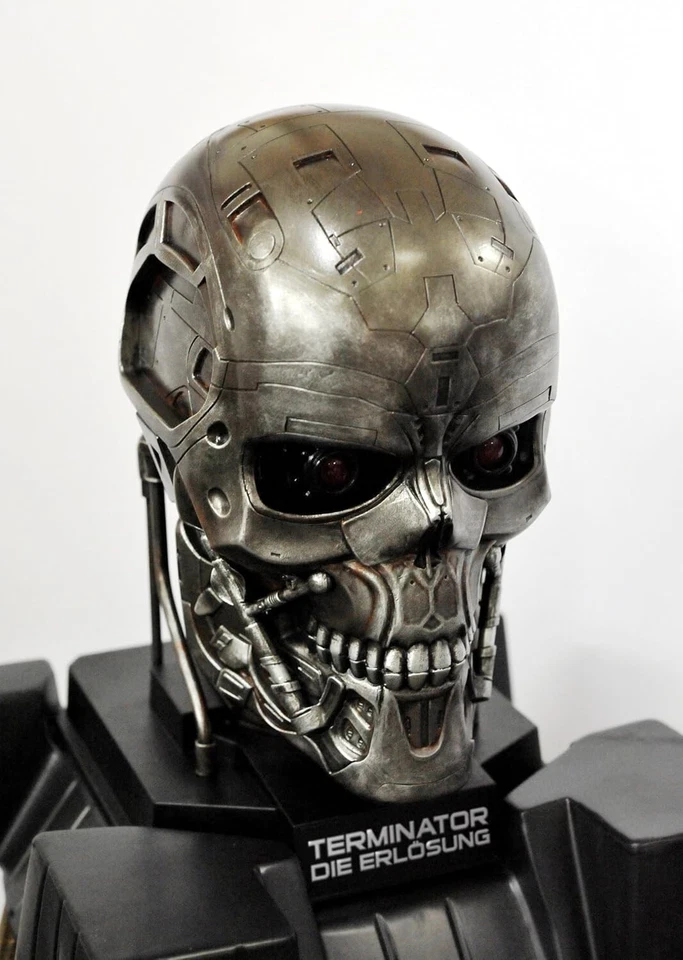 Terminator Salvation Blu-ray - T-600 Skull Ed. Very Rare Exclusive fr. Amazon DE - Image 3 of 4