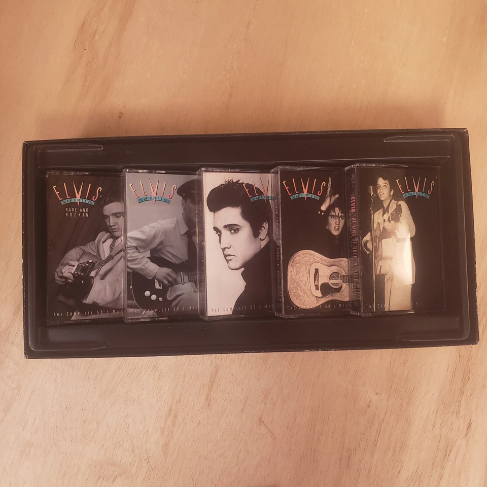 Elvis Presley The King of Rock 'n' Roll The Complete 50s Masters 5 Cassettes - Image 3 of 4
