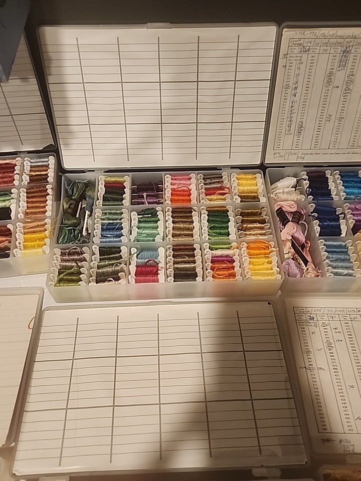 Embroidery Floss Darice organizers, Lot (6), bobbins, wrapped, numbered